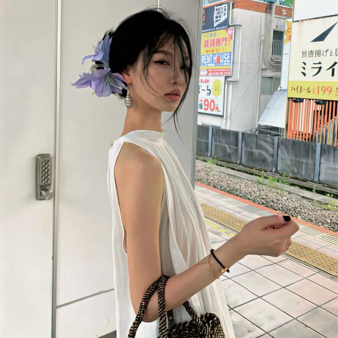 锁锁美同学@提不起劲